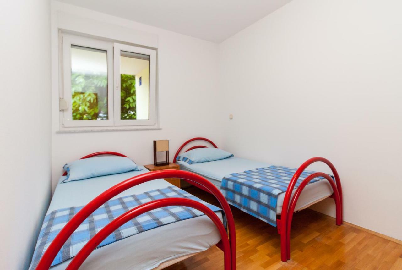 • Lungomare • Apartment Pula