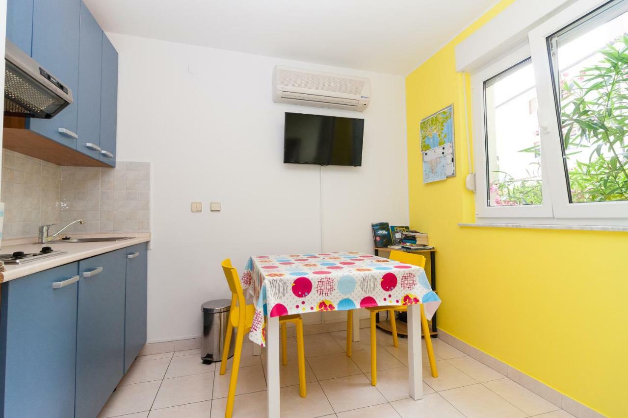 • Lungomare • Apartment Pula
